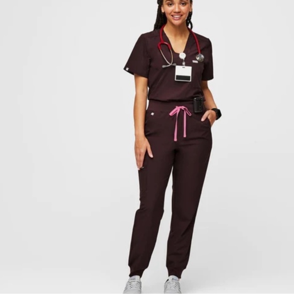 Figs Fionlite fabric scrub sets size S/M in Dark Fig